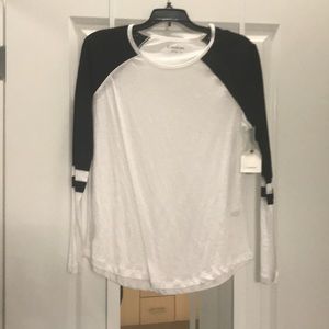 NWT Black and white baseball shirt